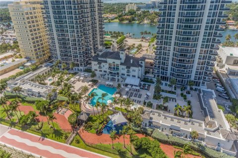 Copropriété à vendre à Miami Beach, Floride: 2 chambres, 186.73 m2 № 983673 - photo 18