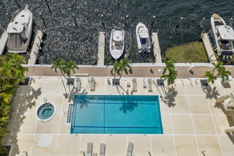 Copropriété à vendre à Miami, Floride: 2 chambres, 284.28 m2 № 1355287 - photo 26