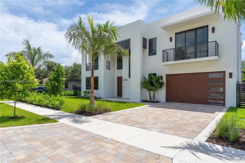 Villa ou maison à vendre à Miami, Floride: 5 chambres № 1355246 - photo 3