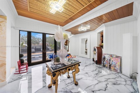 Villa ou maison à vendre à North Miami Beach, Floride: 6 chambres, 525.64 m2 № 551288 - photo 26
