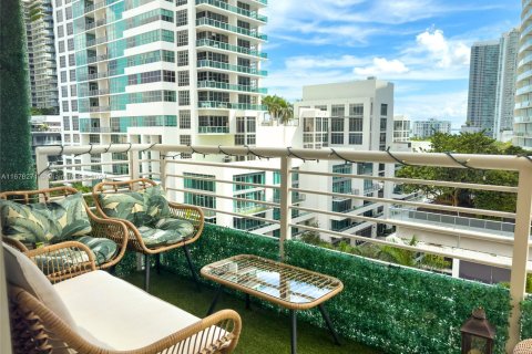 Condo in Miami, Florida, 2 bedrooms  № 1404744 - photo 9