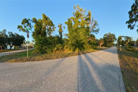 Terreno en venta en Englewood, Florida № 1196392 - foto 4