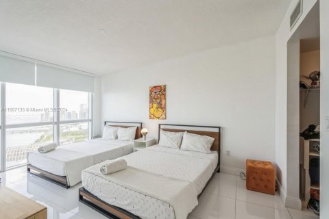 Copropriété à vendre à Miami, Floride: 2 chambres, 97.36 m2 № 1228220 - photo 12