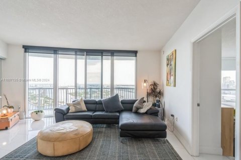 Condominio en venta en Miami, Florida, 2 dormitorios, 97.36 m2 № 1228220 - foto 5