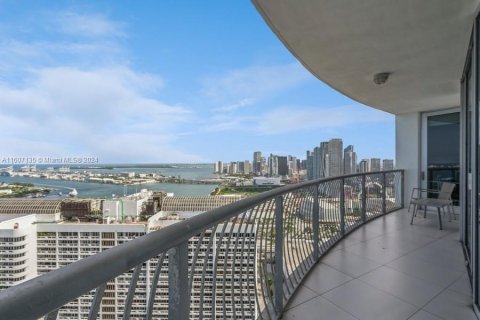 Condominio en venta en Miami, Florida, 2 dormitorios, 97.36 m2 № 1228220 - foto 1