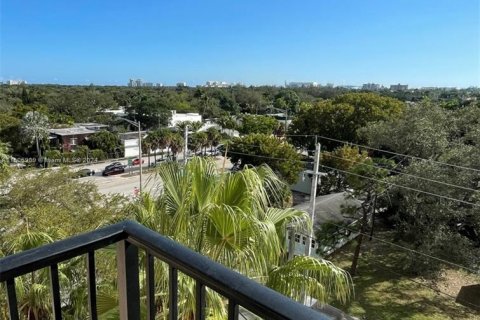 Condo in Fort Lauderdale, Florida, 1 bedroom  № 1228269 - photo 3