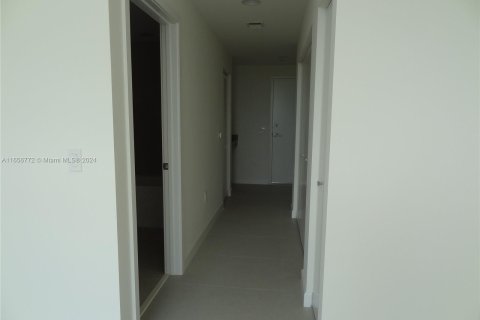 Condo in Doral, Florida, 2 bedrooms  № 1357057 - photo 29