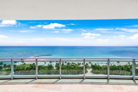 Condo in Bal Harbour, Florida, 2 bedrooms  № 1357010 - photo 1