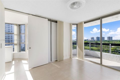 Condo in Aventura, Florida, 3 bedrooms  № 1356795 - photo 6