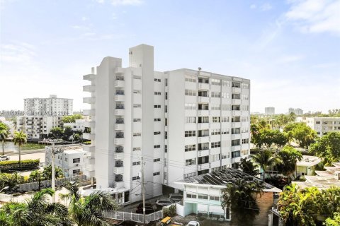 Condominio en venta en Miami Beach, Florida, 1 dormitorio, 80.36 m2 № 1395876 - foto 10