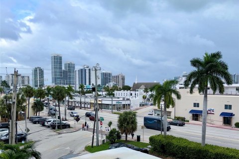 Condominio en venta en Miami Beach, Florida, 1 dormitorio, 80.36 m2 № 1395876 - foto 14