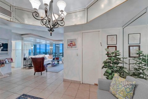 Copropriété à vendre à Aventura, Floride: 3 chambres, 154.87 m2 № 908550 - photo 8