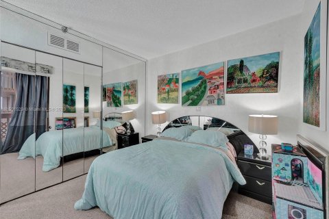 Copropriété à vendre à Aventura, Floride: 3 chambres, 154.87 m2 № 908550 - photo 14