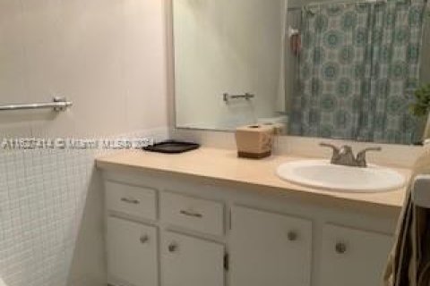 Condominio en venta en Lauderhill, Florida, 1 dormitorio, 86.21 m2 № 1305876 - foto 7