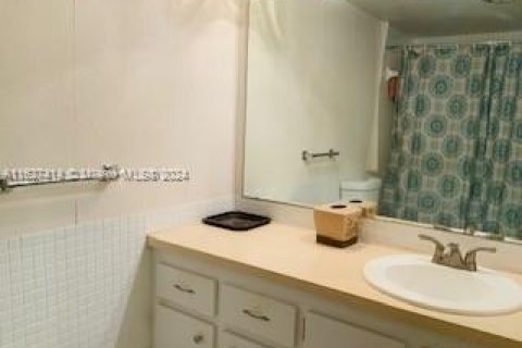 Condominio en venta en Lauderhill, Florida, 1 dormitorio, 86.21 m2 № 1305876 - foto 25