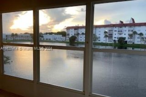 Copropriété à vendre à Lauderhill, Floride: 1 chambre, 86.21 m2 № 1305876 - photo 28