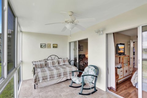 Condo in Deerfield Beach, Florida, 2 bedrooms  № 1183491 - photo 18