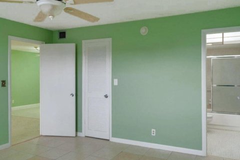 Copropriété à vendre à West Palm Beach, Floride: 2 chambres, 89.19 m2 № 884421 - photo 5