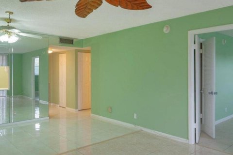 Copropriété à vendre à West Palm Beach, Floride: 2 chambres, 89.19 m2 № 884421 - photo 3