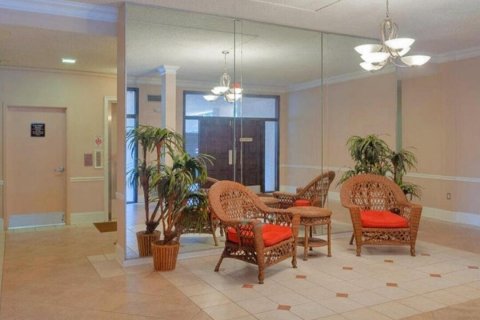 Copropriété à vendre à West Palm Beach, Floride: 2 chambres, 89.19 m2 № 884421 - photo 8