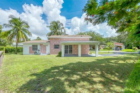 Villa ou maison à vendre à Coral Gables, Floride: 3 chambres, 133.04 m2 № 1353892 - photo 3