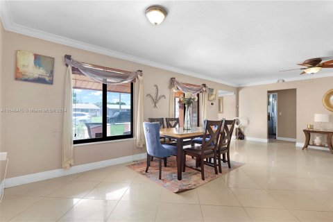 Villa ou maison à vendre à Miramar, Floride: 3 chambres, 158.31 m2 № 1353894 - photo 10