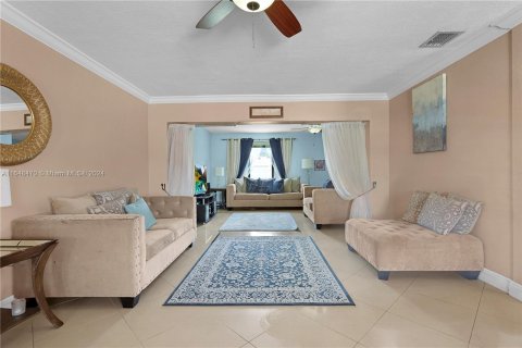 Villa ou maison à vendre à Miramar, Floride: 3 chambres, 158.31 m2 № 1353894 - photo 5