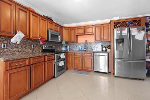 Casa en venta en Miramar, Florida, 3 dormitorios, 158.31 m2 № 1353894 - foto 12