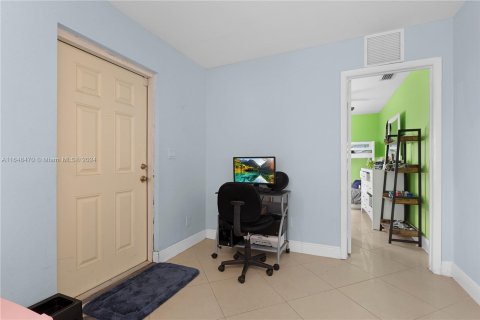 Casa en venta en Miramar, Florida, 3 dormitorios, 158.31 m2 № 1353894 - foto 19