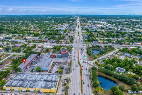 Commercial property in Miramar, Florida № 1230909 - photo 11