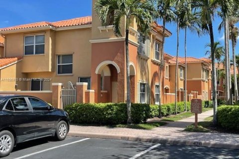 Touwnhouse à louer à Dania Beach, Floride: 3 chambres, 129.23 m2 № 1357113 - photo 1