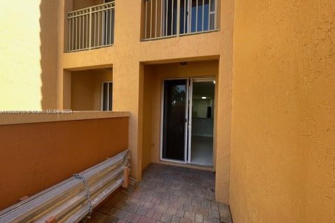 Townhouse in Dania Beach, Florida 3 bedrooms, 129.23 sq.m. № 1357113 - photo 26