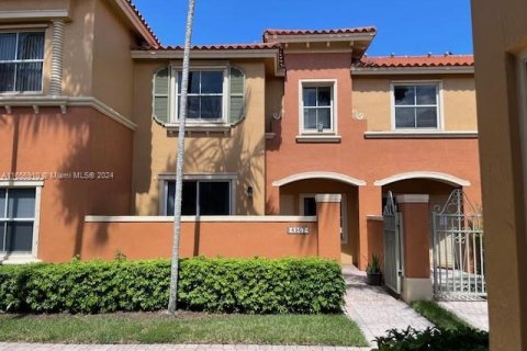 Adosado en alquiler en Dania Beach, Florida, 3 dormitorios, 129.23 m2 № 1357113 - foto 2