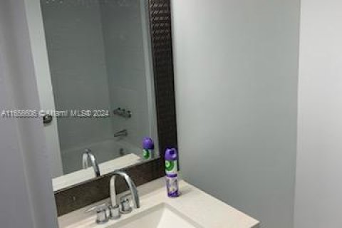 Copropriété à vendre à Doral, Floride: 2 chambres, 98.48 m2 № 1357014 - photo 15