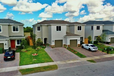 Casa en alquiler en Homestead, Florida, 3 dormitorios, 132.66 m2 № 1357013 - foto 2