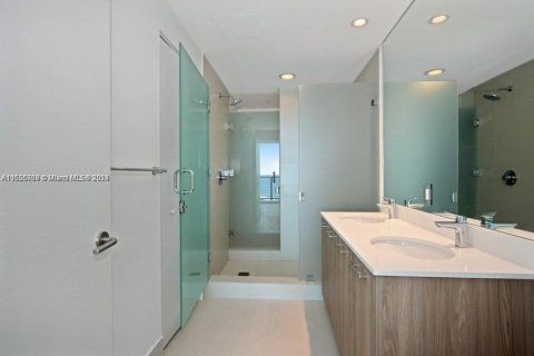 Condominio en alquiler en Miami, Florida, 1 dormitorio, 57.79 m2 № 1357059 - foto 14