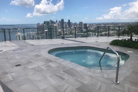 Condominio en alquiler en Miami, Florida, 1 dormitorio, 57.79 m2 № 1357059 - foto 18