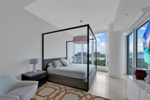 Снять в аренду кондоминиум в Майами-Бич, Флорида 2 спальни, 147.81м2, № 980297 - фото 10
