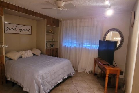 Купить кондоминиум в Лодерхилл, Флорида 3 спальни, 126.72м2, № 980344 - фото 14