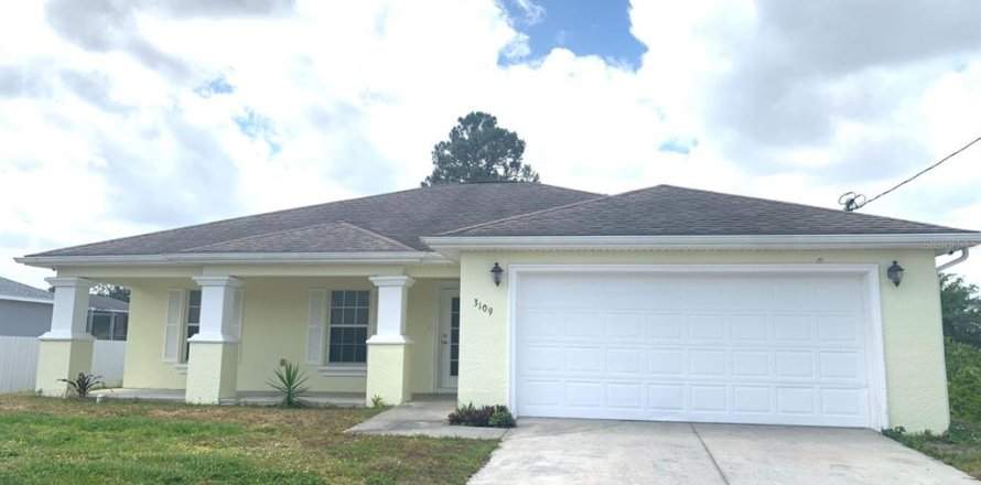 House in Lehigh Acres, Florida 3 bedrooms, 136.75 sq.m. № 1287146