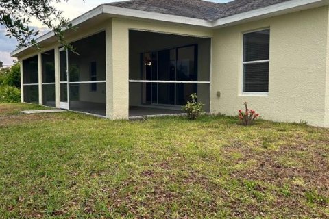 Villa ou maison à vendre à Lehigh Acres, Floride: 3 chambres, 136.75 m2 № 1287146 - photo 30