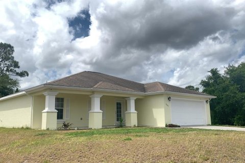 Villa ou maison à vendre à Lehigh Acres, Floride: 3 chambres, 136.75 m2 № 1287146 - photo 2