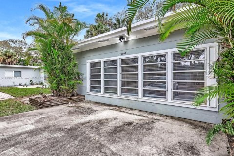 Villa ou maison à louer à Fort Lauderdale, Floride: 2 chambres, 74.14 m2 № 1351935 - photo 26