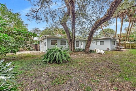 Villa ou maison à louer à Fort Lauderdale, Floride: 2 chambres, 74.14 m2 № 1351935 - photo 22