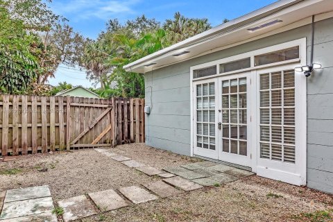 Villa ou maison à louer à Fort Lauderdale, Floride: 2 chambres, 74.14 m2 № 1351935 - photo 30