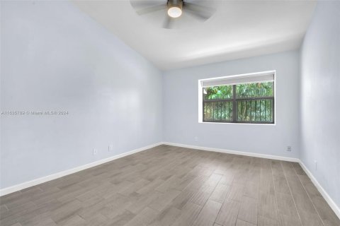 Townhouse in Coconut Creek, Florida 2 bedrooms, 137.5 sq.m. № 1352041 - photo 28