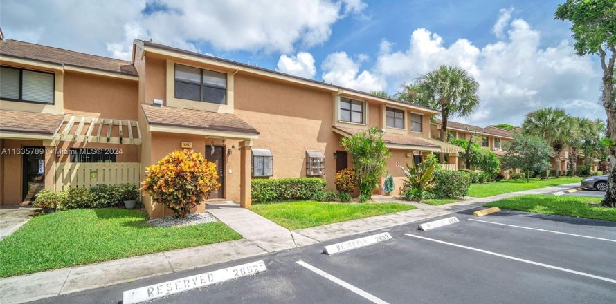 Touwnhouse à Coconut Creek, Floride 2 chambres, 137.5 m2 № 1352041