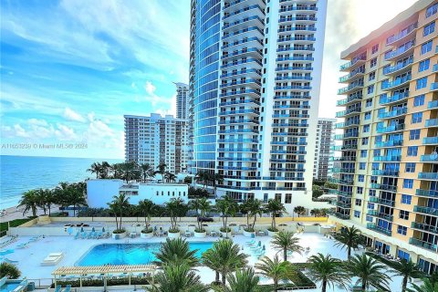 Condominio en alquiler en Hollywood, Florida, 44.78 m2 № 1351937 - foto 16