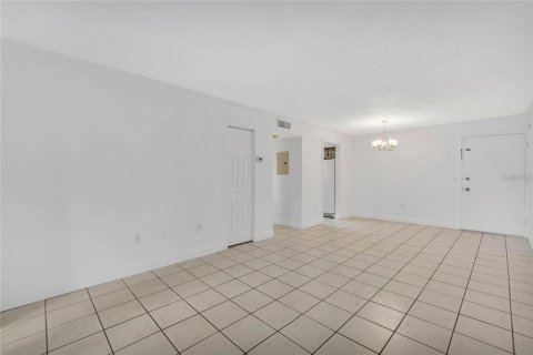 Condominio en venta en Altamonte Springs, Florida, 2 dormitorios, 83.33 m2 № 1396690 - foto 6