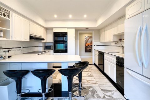 Condominio en venta en Key Biscayne, Florida, 2 dormitorios, 125.42 m2 № 749938 - foto 22